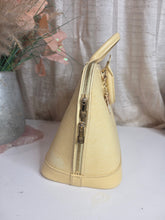 Load image into Gallery viewer, Louis Vuitton Alma Epi Hand Bag Vanilla