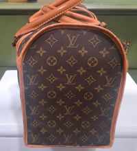 Load image into Gallery viewer, LOUIS VUITTON MONOGRAM SAC CHAUSSURES TRAVEL BAG 40CM