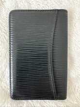 Load image into Gallery viewer, LOUIS VUITTON EPI LEATHER CARD PASS HOLDER POCKET ORGANIZER BIFOLD BLACK