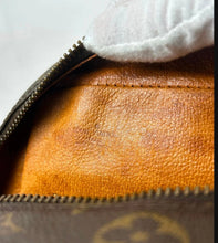 Load image into Gallery viewer, LOUIS VUITTON RARE UNISEX MARCEAU CROSSBODY GM MSGR BAG