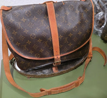 Load image into Gallery viewer, LOUIS VUITTON SAUMUR 35 MONOGRAM CROSSBODY BAG