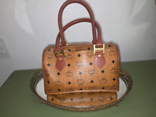Load image into Gallery viewer, MCM BOSTON 25CM BAG