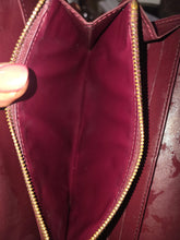 Load image into Gallery viewer, LV Vernis Rossmore MM Amarante Wallet