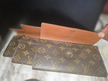 Load image into Gallery viewer, LOUIS VUITTON MONOGRAM PORTEFEUILLE SARAH LONG WALLET BROWN