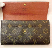 Load image into Gallery viewer, LOUIS VUITTON MONOGRAM PORTEFEUILLE SARAH LONG WALLET BROWN
