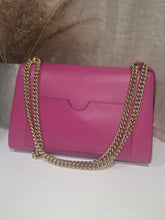 Load image into Gallery viewer, GUCCI LEATHER SHOULDER BAG