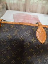 Load image into Gallery viewer, LOUIS VUITTON NEVERFULL MONOGRAM GM TH4017