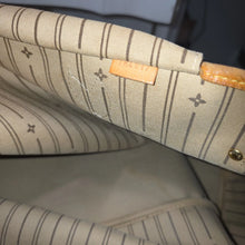 Load image into Gallery viewer, LOUIS VUITTON NEVERFULL MONOGRAM GM TH4017
