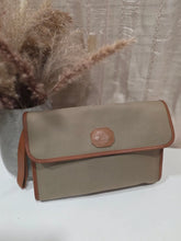 Load image into Gallery viewer, BURBERRY CLUTCH/WRISTLET
