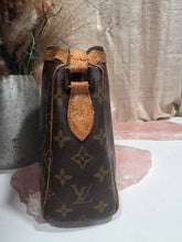 Load image into Gallery viewer, LOUIS VUITTON MONOGRAM CHOULERIE TULLE LEE SHOULDER BAG PROJECT
