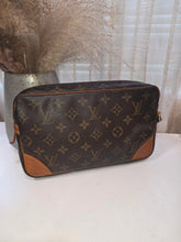 Load image into Gallery viewer, LOUIS VUITTON MARLY DRAGONNE GRAND MODÈLE CLUTCH
