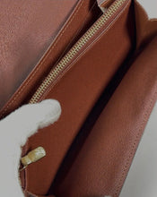 Load image into Gallery viewer, LOUIS VUITTON VINTAGE SARAH WALLET NO CC HOLDER
