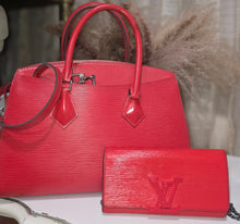 Load image into Gallery viewer, LOUIS VUITTON EPI LEATHER RED BIFOLD WALLET /LIKE PHONE CASE 12 CARD SLOT BOX INCL
