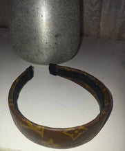 Load image into Gallery viewer, HEADBAND LOUIS VUITTON WIDE OR NARROW BOX INCL
