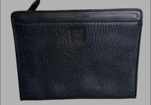 Load image into Gallery viewer, BURBERRY VINTAGE BLK COWHIDE LEATHER CLUTCH SECOND BAG
