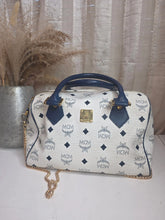 Load image into Gallery viewer, MCM BOSTON 25 CENTIMETERS BAG
