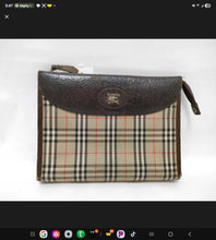 Load image into Gallery viewer, C070 BURBERRY CLUTCH
