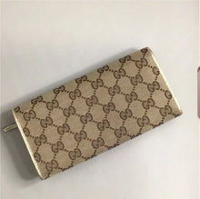 Load image into Gallery viewer, GUCCI BROWN CANVAS WHITE LEATHER TRIM MONOGRAMED GG LOGO WALLET
