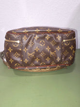 Load image into Gallery viewer, LOUIS VUITTON MONOGRAM EXCURSION BAG
