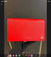 Load image into Gallery viewer, GUCCI RED LEATHER BETTY WALLET WITH ORIGINAL CHAIN
