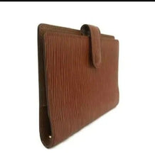 Load image into Gallery viewer, LOUIS VUITTON BROWN EPI AGENDA DAY PLANNER PM
