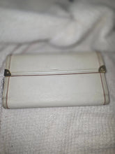 Load image into Gallery viewer, LOUIS VUITTON IVORY SUHALI PORTE-TRÉSOR INTERNATIONAL LEATHER WALLET
