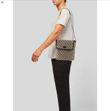 Load image into Gallery viewer, GUCCI SUPREME MESSENGER BAG
