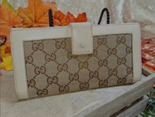 Load image into Gallery viewer, GUCCI WHITE/BEIGE GG CANVAS &amp; LEATHER WALLET
