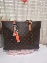 Load image into Gallery viewer, VINTAGE LOUIS VUITTON LUCO MONOGRAM TOTE LM0060 SPAIN JUNE 2000
