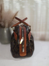 Load image into Gallery viewer, LOUIS VUITTON MONOGRAM MIZI BAG VINTAGE TOTE
