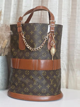 Load image into Gallery viewer, LOUIS VUITTON VINTAGE MONOGRAM COLLECTABLE BUCKET GM BAG COA INCL
