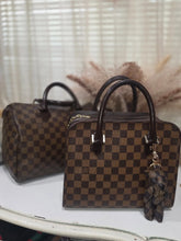Load image into Gallery viewer, LOUIS VUITTON TRIANA HANDBAG
