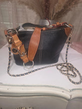 Load image into Gallery viewer, DOONEY BLACK LEATHER SHOULDER BAG
