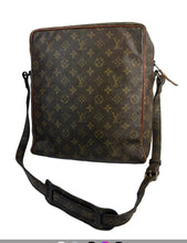 Load image into Gallery viewer, LOUIS VUITTON RARE UNISEX MARCEAU CROSSBODY GM MSGR BAG
