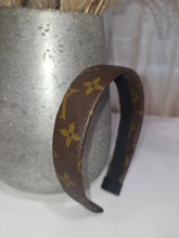 Load image into Gallery viewer, HEADBAND LOUIS VUITTON WIDE OR NARROW BOX INCL
