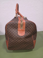 Load image into Gallery viewer, CELINE  WEEKEND 50CM TRAVEL BAG W/ LOCK&amp; KEY

