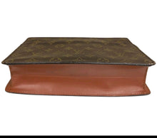 Load image into Gallery viewer, LOUIS VUITTON VINTAGE MONOGRAM POCHETTE HOMME CLUTCH
