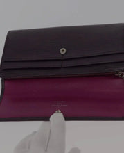 Load image into Gallery viewer, LV Epi Portefeiulle Sarah Wallet Purple Cassis 10 Card Slots COA INCL
