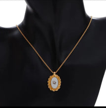 Load image into Gallery viewer, CHRISTIAN DIOR NECKLACE GOLD PLATED
