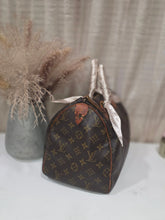 Load image into Gallery viewer, LOUIS VUITTON SPEEDY 30CM VI1911 COA INCL CALLOUT EAR TAB
