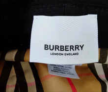 Load image into Gallery viewer, BURBERRY BLACK COTTON BUCKET HAT SMALL
