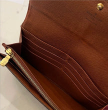 Load image into Gallery viewer, LOUIS VUITTON SARAH WALLET ENVELOPE STYLE

