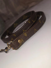 Load image into Gallery viewer, LOUIS VUITTON VINTAGE MONOGRAM CANVAS STRAP
