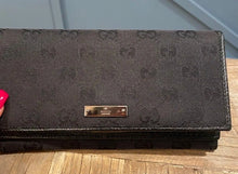 Load image into Gallery viewer, GUCCI TRIFOLD CHECKBOOK BLACK WALLET 16 CARD HOLDER
