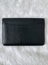 Load image into Gallery viewer, LOUIS VUITTON EPI LEATHER CARD PASS HOLDER POCKET ORGANIZER BIFOLD BLACK
