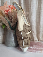 Load image into Gallery viewer, COACH BEIGE &amp; CREAM SHOULDER BAG
