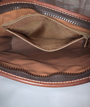 Load image into Gallery viewer, CELINE VINTAGE CLUTCH BAG LIGHT TAN LEATHER 26.5cm
