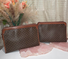 Load image into Gallery viewer, CELINE VINTAGE CLUTCH BAG LIGHT TAN LEATHER 26.5cm
