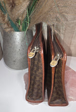Load image into Gallery viewer, CELINE VINTAGE CLUTCH BAG LIGHT TAN LEATHER 26.5cm
